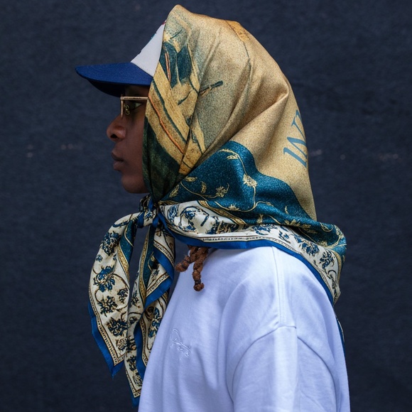 ANNE KLEIN Elegant Floral Scarf - Picture 10 of 14